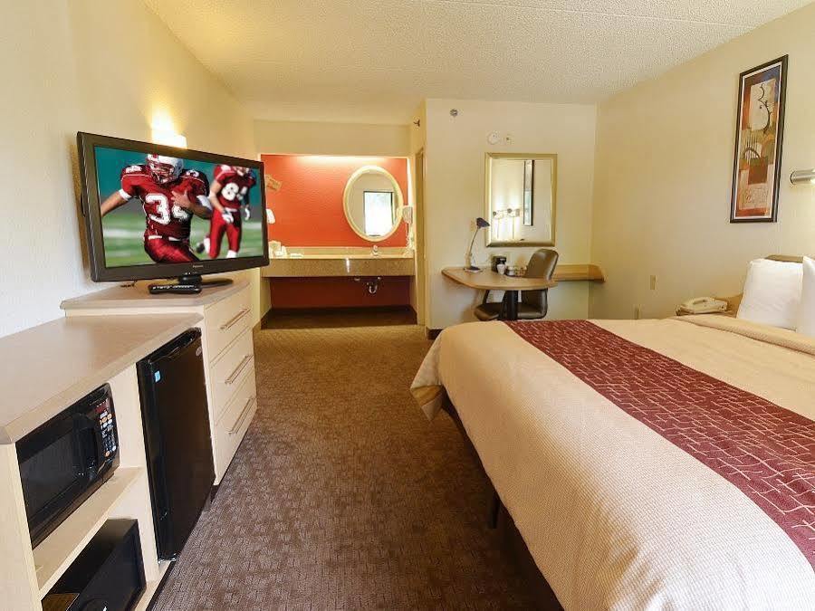Red Roof Inn Lansing West - Msu Luaran gambar